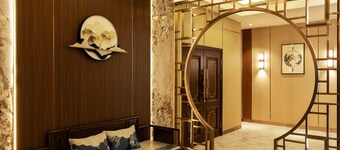 Royal house hotel