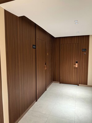 Minibar, Schreibtisch, Verdunkelungsvorhänge, kostenloses WLAN