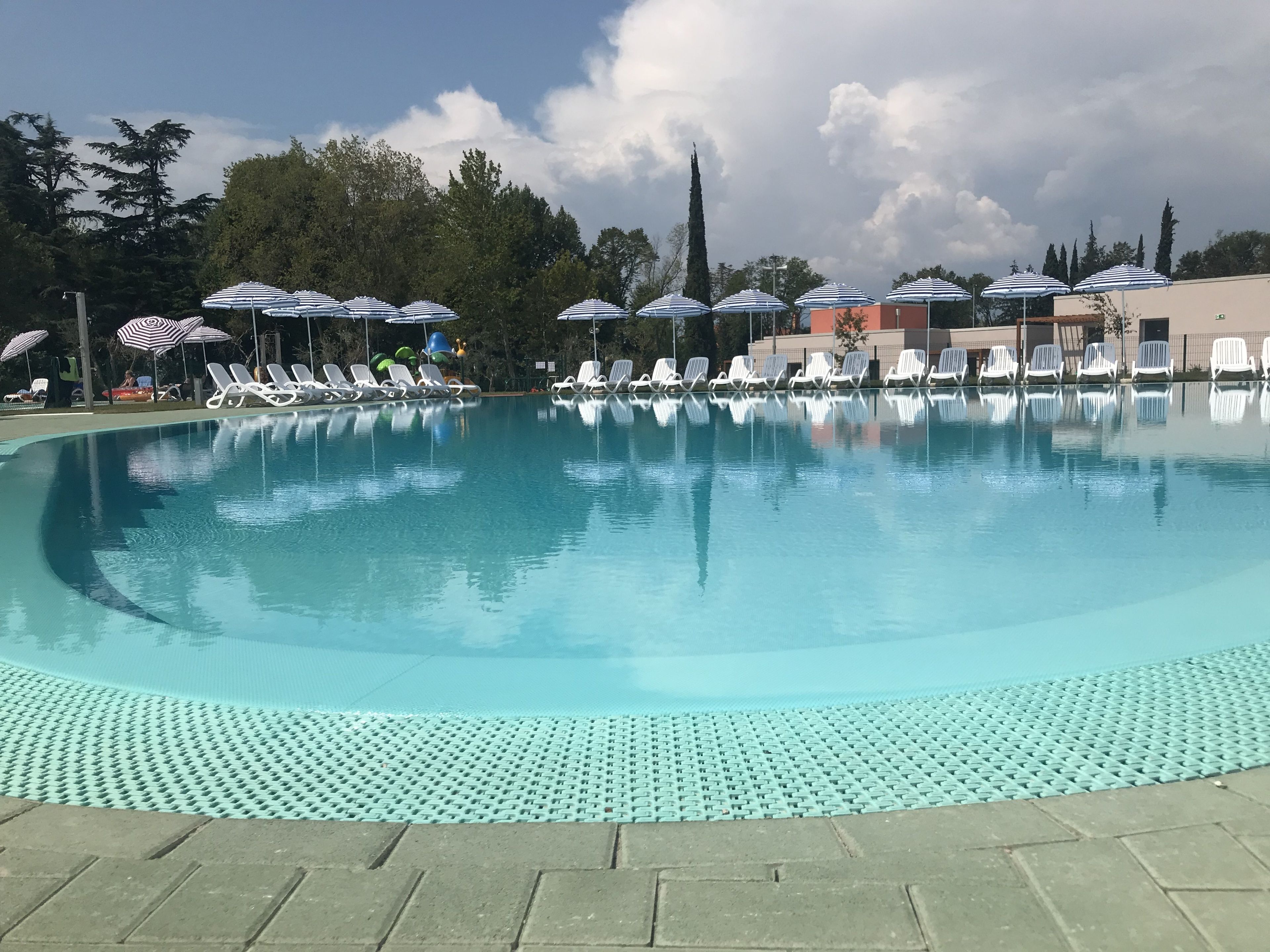 Piscine extérieure (ouverte en saison)