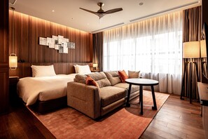 In-room safe, blackout curtains, free WiFi, bed sheets