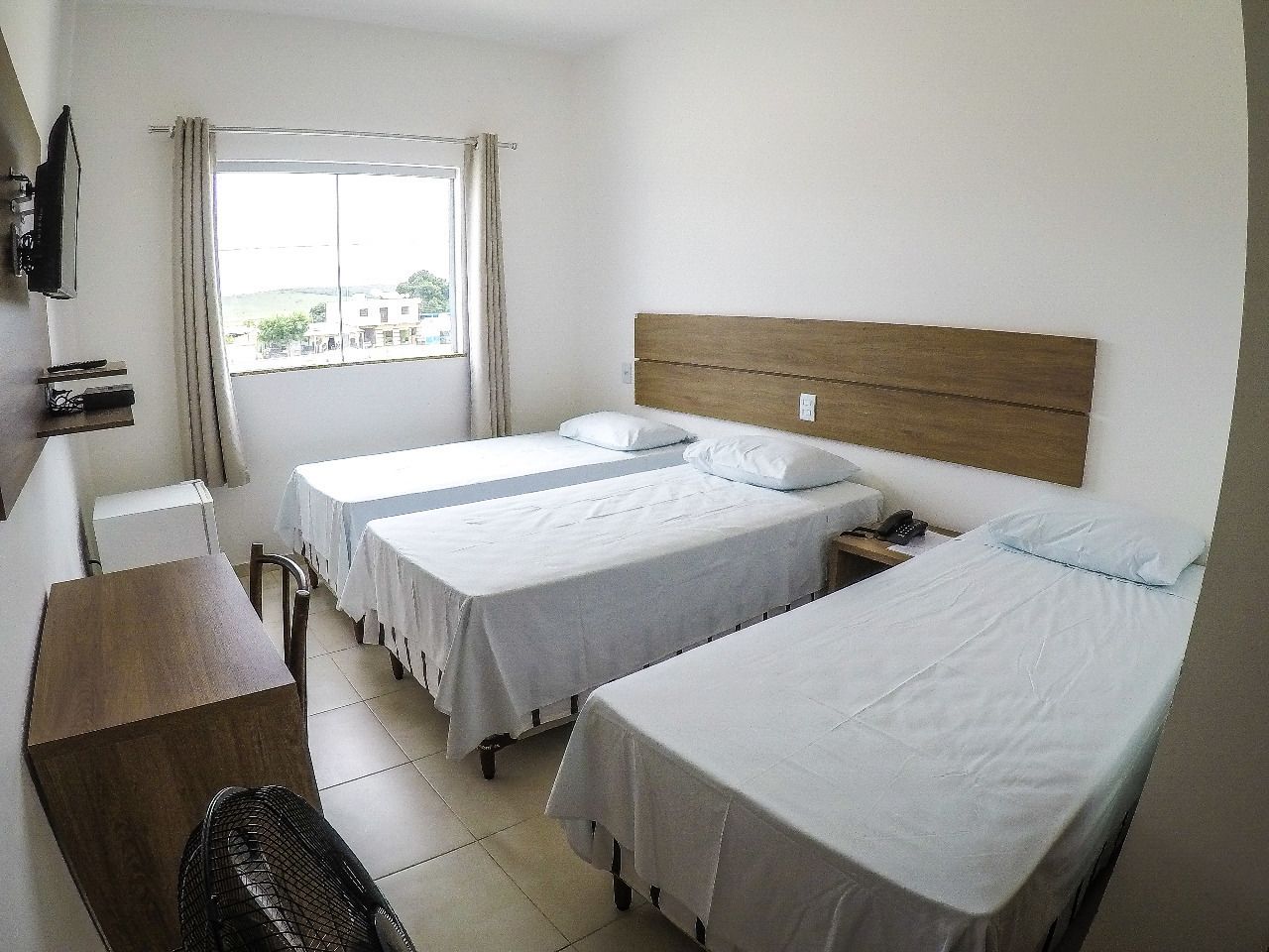 Chambre Triple | Minibar, draps fournis