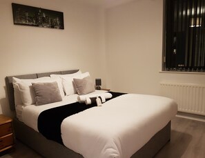 Apartment, Ensuite, City View (4th Floor) - 2 Bed 2 Bath City View Apartment (Belfast)