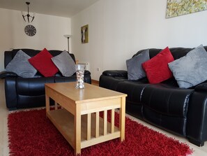 Apartment, Ensuite, City View (3rd Floor) | Lounge - 2 Bed 2 Bath City View Apartment (Belfast)