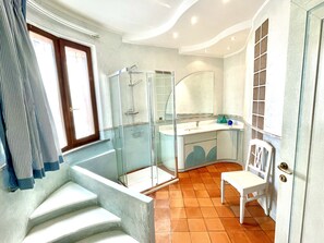 Bathroom - Villa Soprana (Capoliveri)
