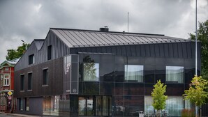 Luokittelematon kuva, 5 kautta 31, painike