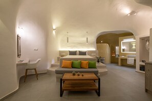 Honeymoon Studio Suite, Hot Tub