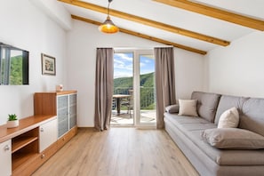 Télévision à écran plat