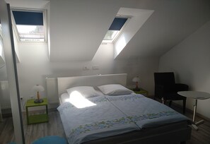 雙人房, 私人浴室 | 熨斗/熨衣板、免費搖籃/嬰兒床、免費無線上網、床單