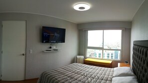 2 bedrooms, iron/ironing board, WiFi, bed sheets - Apartment with Sea and City View (Magdalena del Mar)