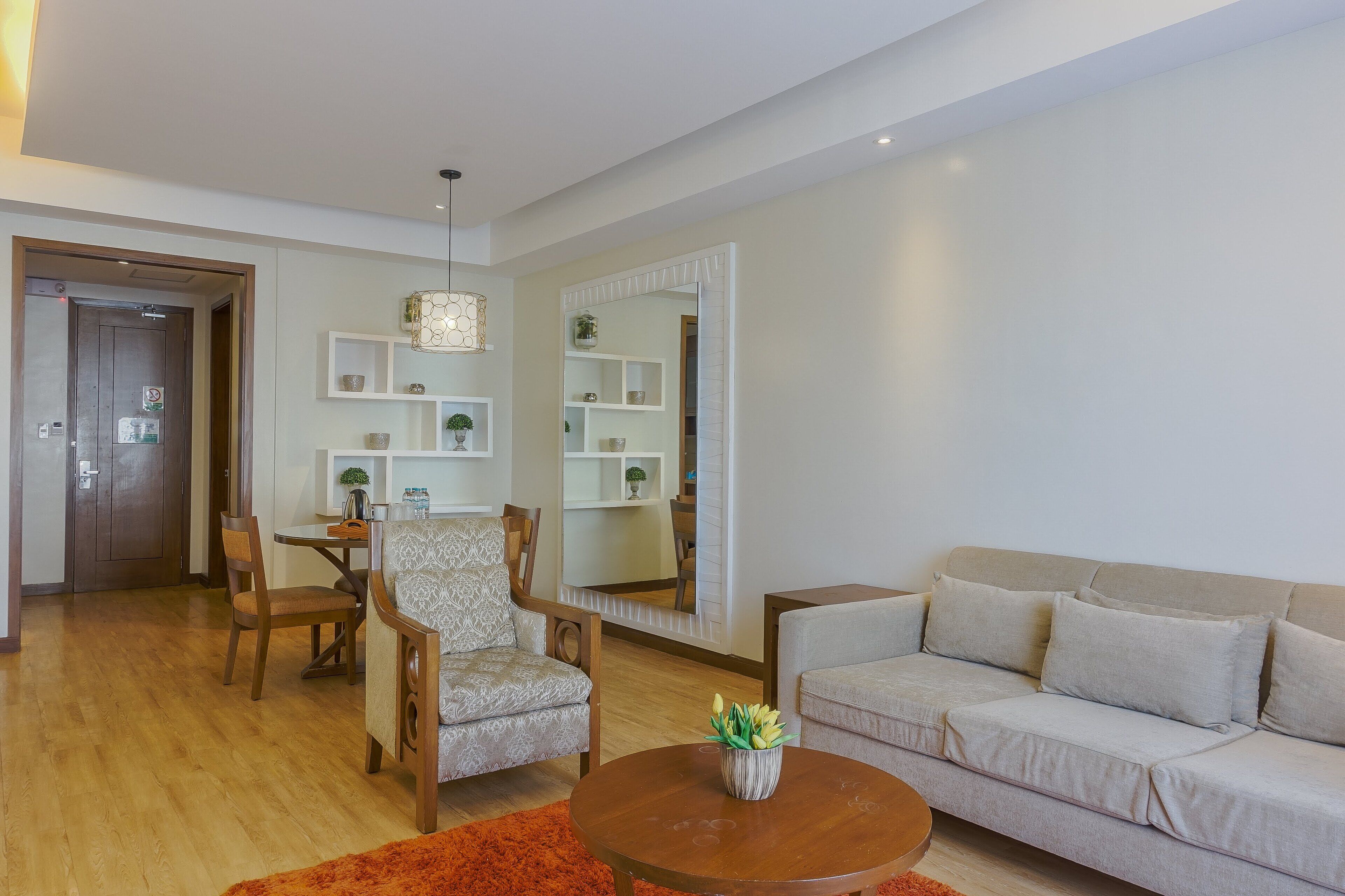 Suite, 2 kamar tidur | Area keluarga | TV layar datar