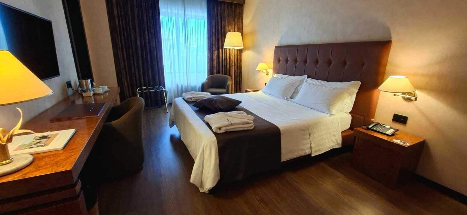 Hochwertige Bettwaren, Pillowtop-Betten, Minibar, Zimmersafe