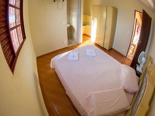 Free WiFi, bed sheets