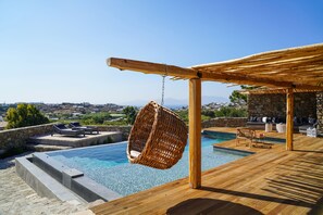 Superior Studio Suite, Sharing Pool (Fokos) | Terassi/patio
