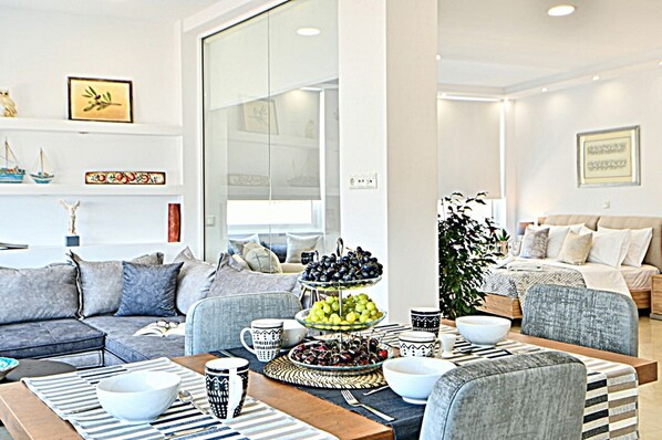 Interior - AEOLIS SUITES , Ancient Athens at your window! (Athina)