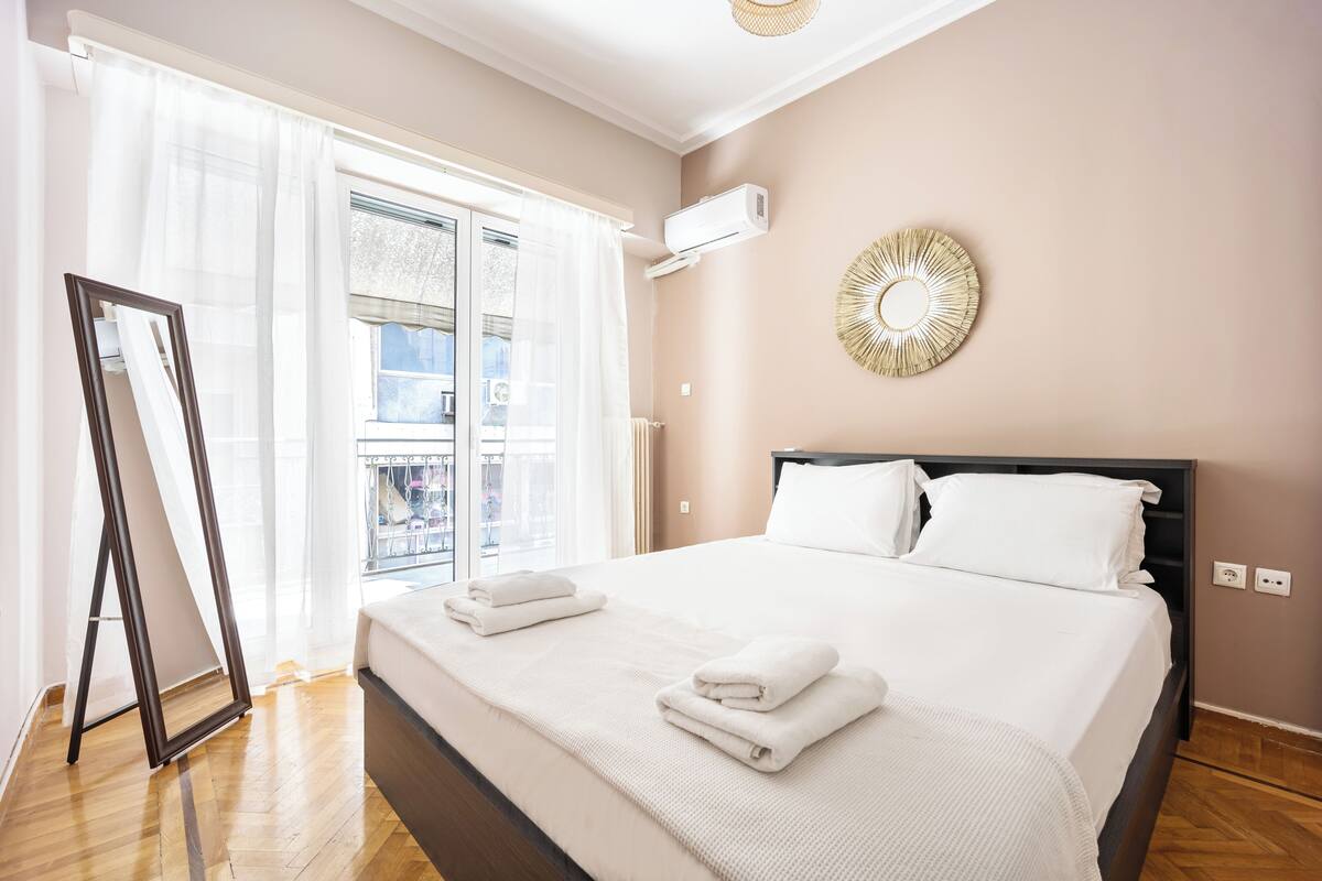 Family Apartment With Balcony | Truy cập Internet không dây miễn phí 