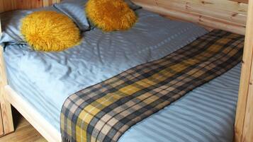 Willow Cabin | Soundproofing, bed sheets