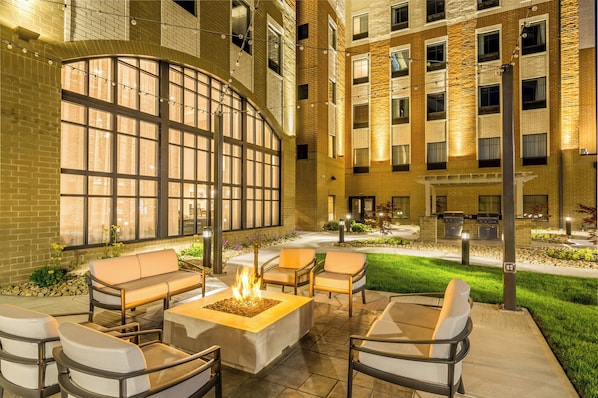 Exterior - Staybridge Suites Florence by IHG (Florence)
