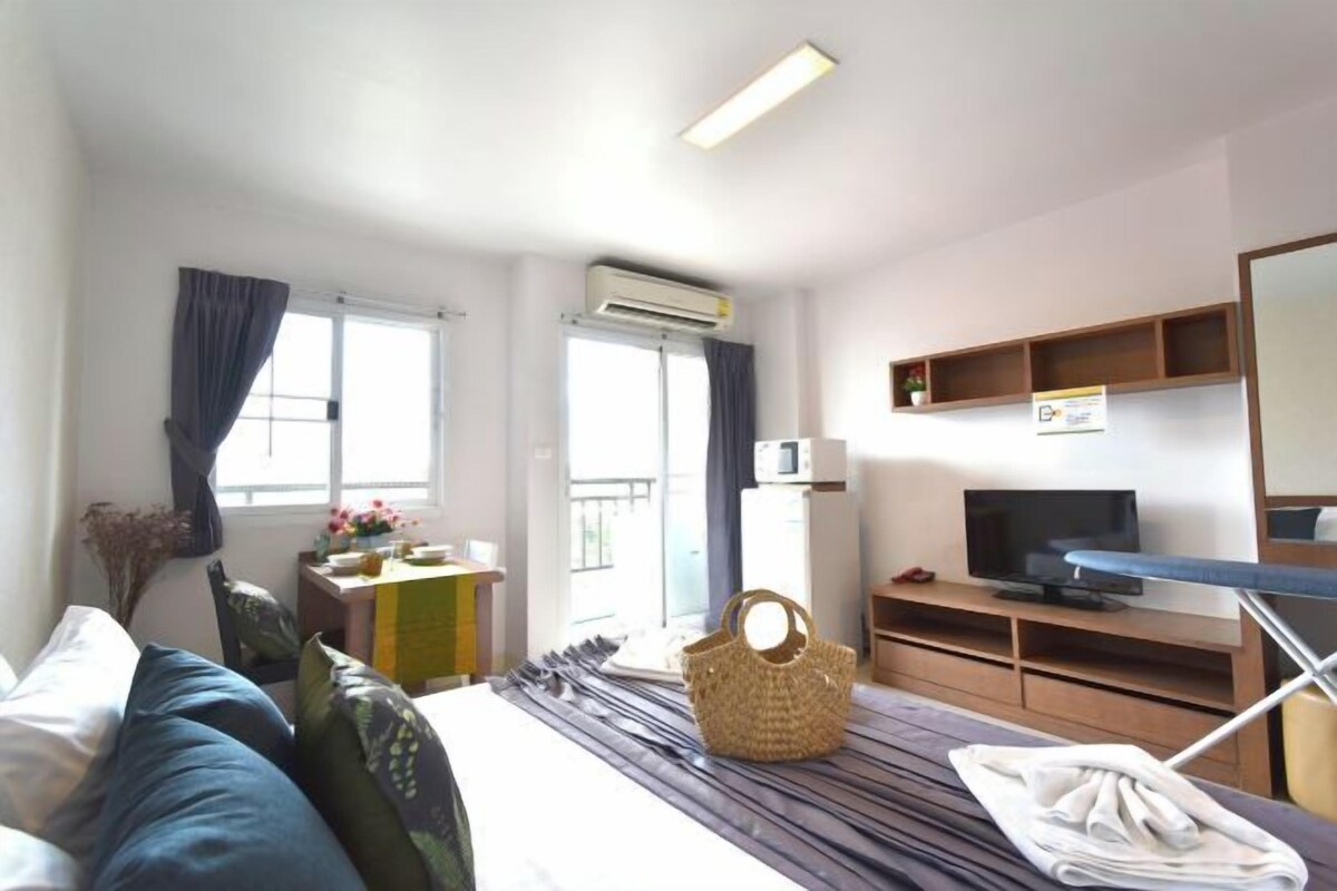 1 bedroom, in-room safe, desk, blackout drapes