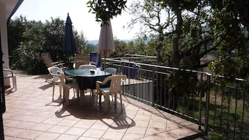 Villa, 3 Bedrooms | Terrace/patio