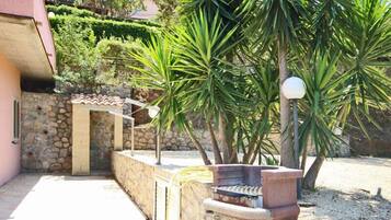 Apartment, 2 Schlafzimmer (G) | Blick auf den Innenhof