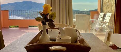 Deluxe Studio, 1 Bedroom, Kitchenette, Sea View (Villetta Zuccale 4) | Living area | Flat-screen TV