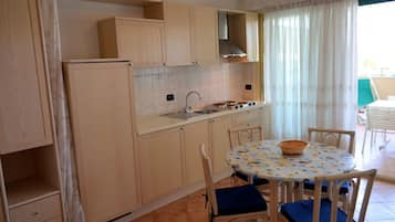 Apartemen, 1 kamar tidur (VerdeBlu 609) | Makan di kamar