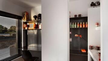 City studio (20m2) | Een strijkplank/strijkijzer, gratis wifi, beddengoed