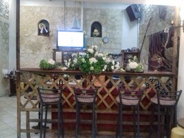 Check-in/check-out kiosk