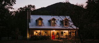 Häuptling Ladiga Creekside Cottage