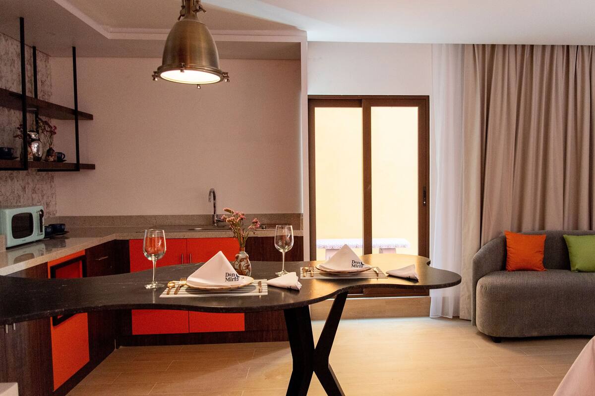 Standard Room, 2 Queen Beds, Microwave