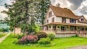 Exterior - Saisons Inn (Ellicottville)
