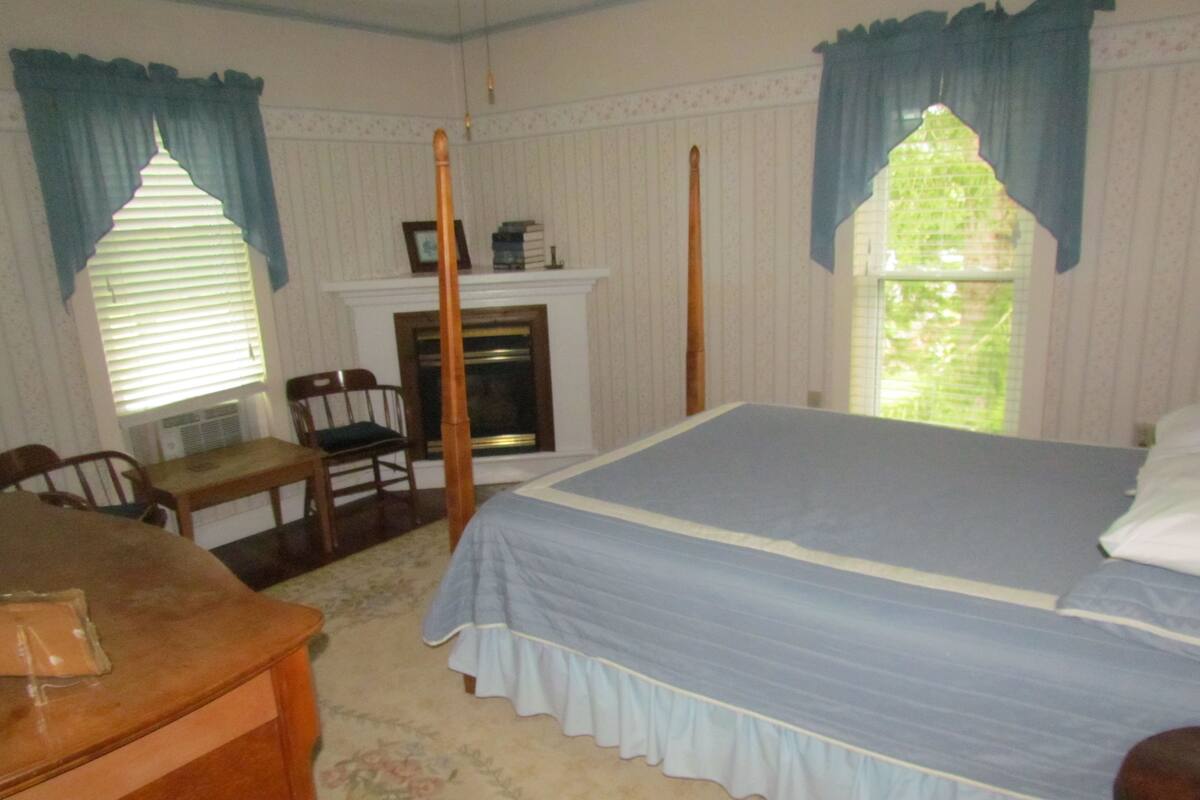 Chambre Confort | Accès au Wi-Fi (inclus), décor unique, ameublement unique