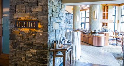 1325 Studio @ The Lodge at Spruce Peak