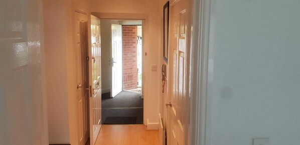 2 bedrooms, iron/ironing board, free WiFi, bed sheets - Pinfold Court (Liverpool)