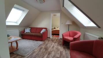 Apartment | Living area | TV