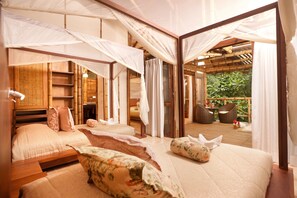 Phòng đôi hoặc 2 giường đơn dành cho gia đình | Bộ đồ giường cao cấp, minibar, két bảo mật tại phòng, bộ trải giường 