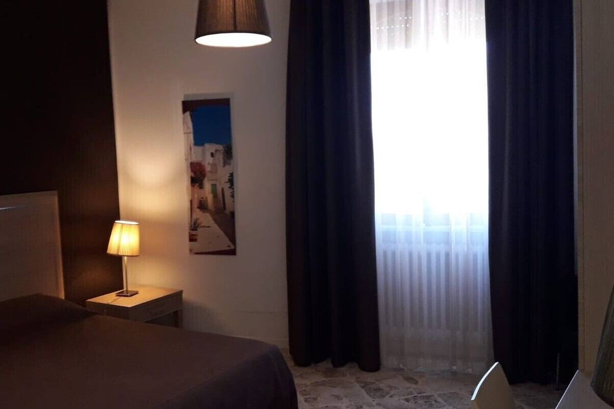 Chambre Double Classique | Draps en coton égyptien, literie de qualité supérieure, bureau