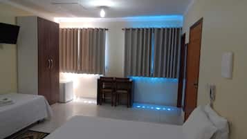 Minibar, free WiFi, bed sheets