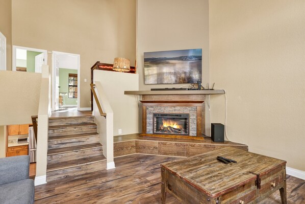 Maison, plusieurs lits, bain à remous, vue montagne (1826) | Intérieur