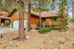 Exterior - Pines AND Needles #1454 (Big Bear Lake)
