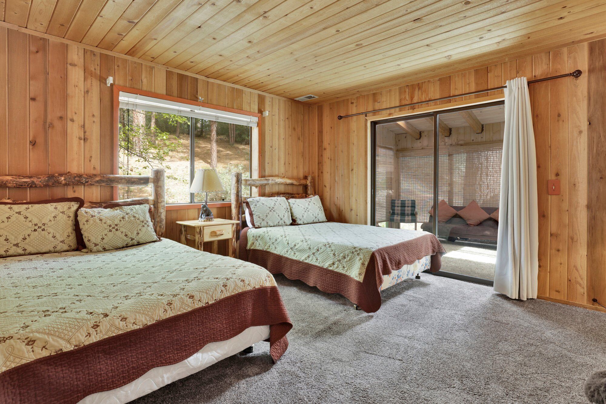 House, Multiple Beds, Hot Tub (1454) | 2 bedrooms, individually decorated, individually furnished, bed sheets