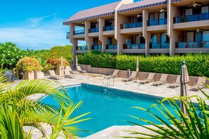 Apartment, Mehrere Betten (Kona Pacific A102) | Pool
