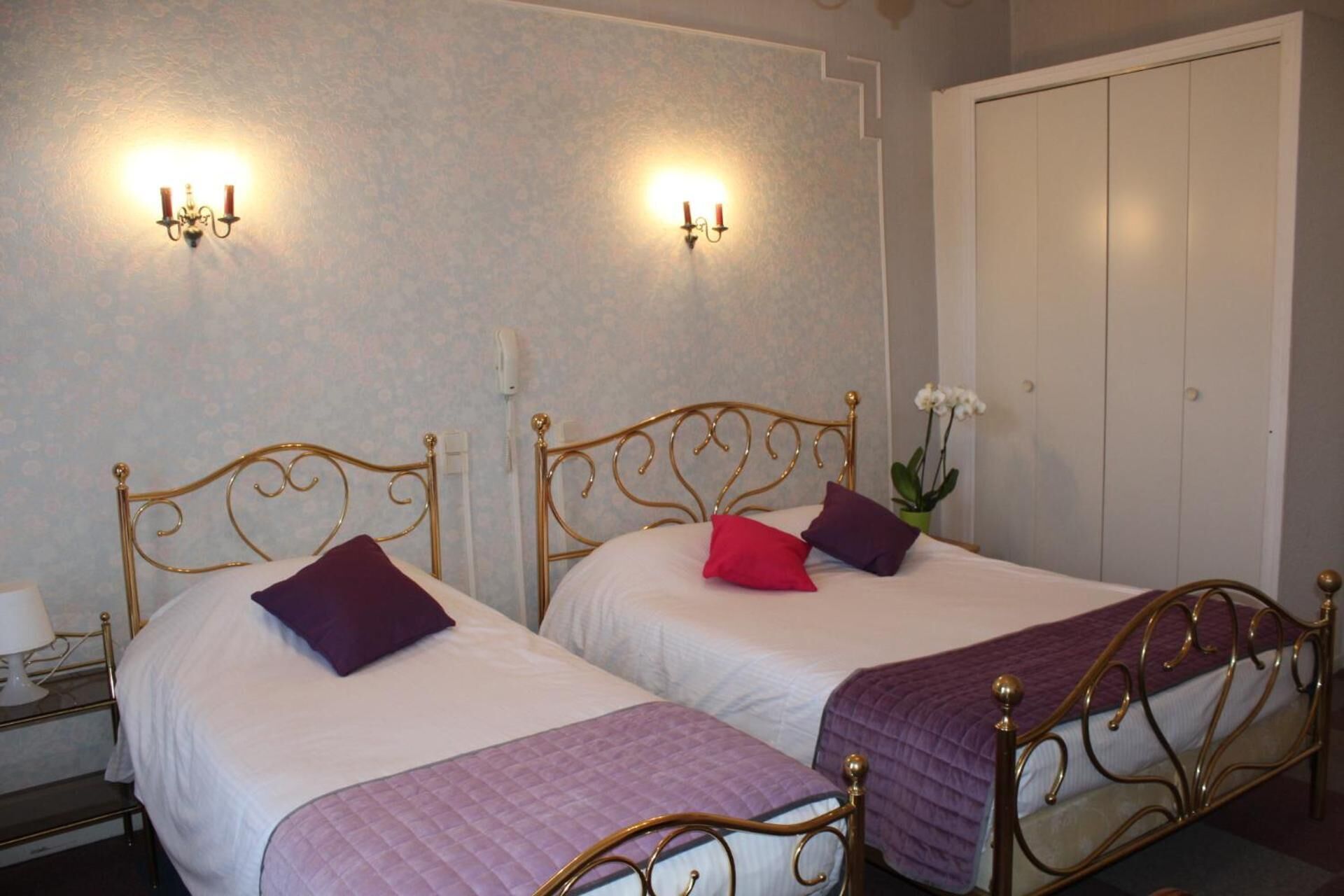 desk, blackout curtains, iron/ironing board, free wifi