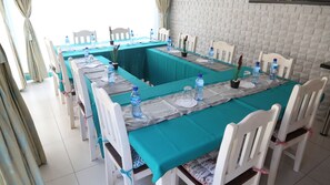 Daily continental breakfast for a fee - Roba Monakedi Guest Lodge (Mahikeng)