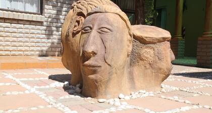 Roba Monakedi Guest Lodge