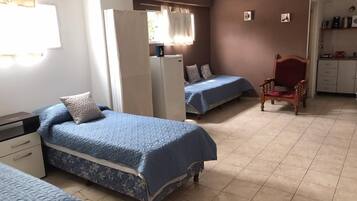 Standard Apartment | 2 bedrooms, iron/ironing board, free WiFi, bed sheets