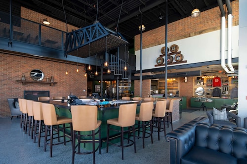 Cantilever Hotel, Trademark Collection by Wyndham