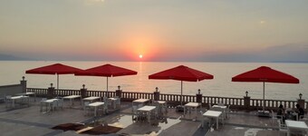 Ramada by Wyndham Van