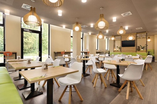 Super 8 by Wyndham Mainz Zollhafen