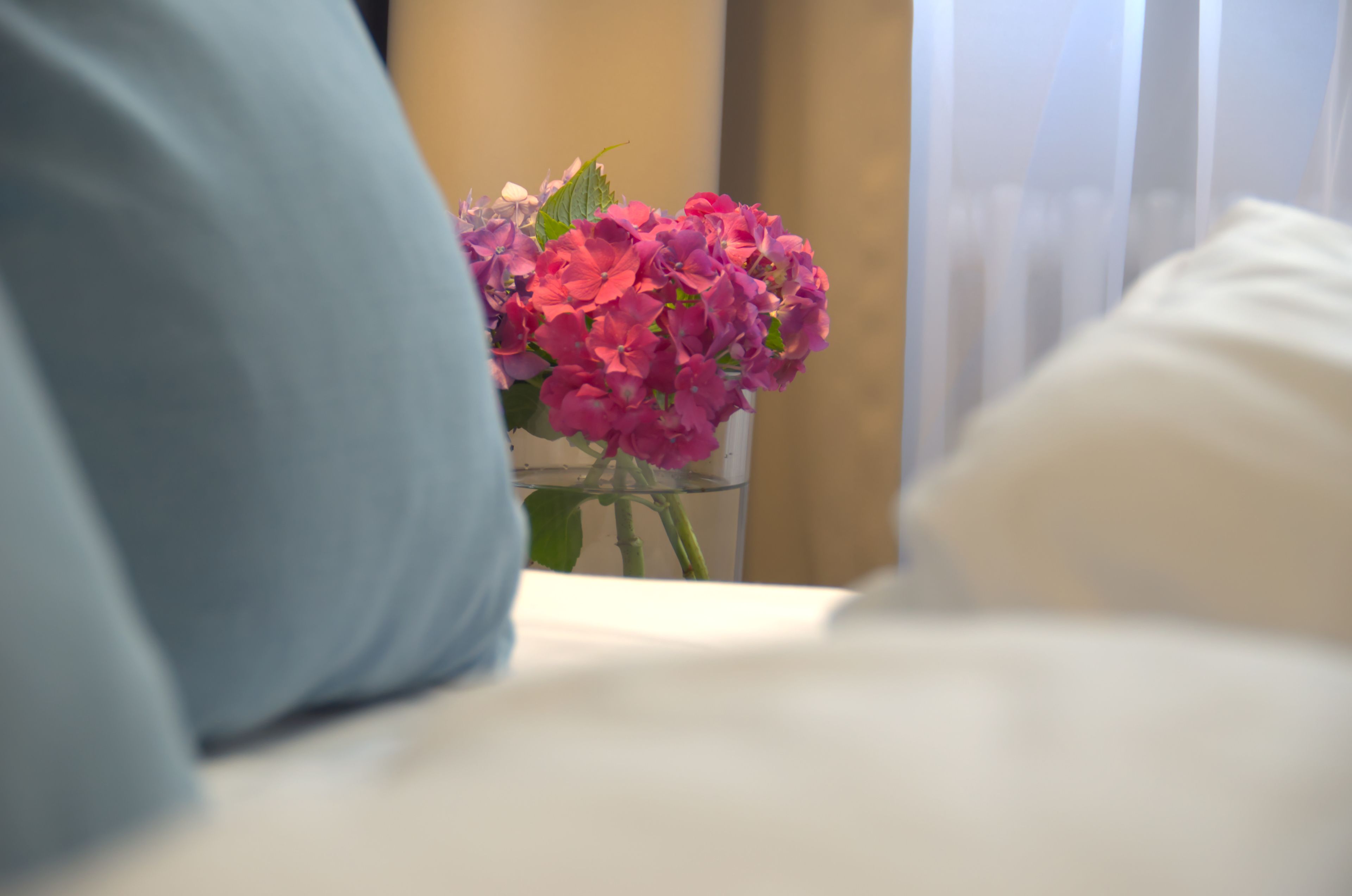 double room | minibar, in-room safe, individually decorated, individually furnished